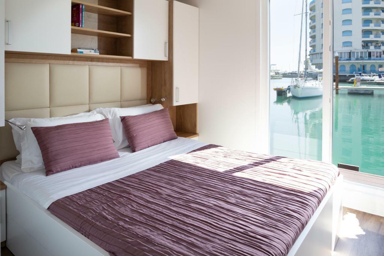 Portoverde Luxury Houseboat Misano Adriatico Eksteriør billede