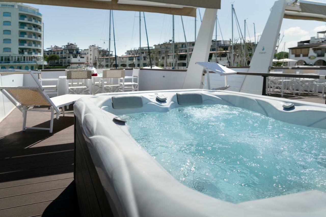 Portoverde Luxury Houseboat Misano Adriatico Eksteriør billede