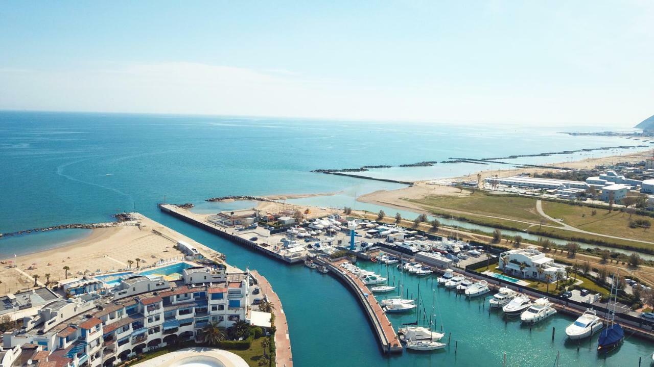 Portoverde Luxury Houseboat Misano Adriatico Eksteriør billede