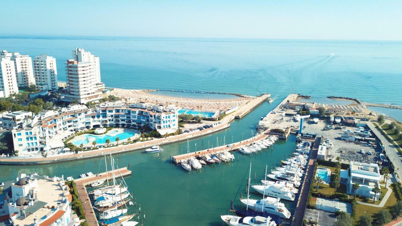 Portoverde Luxury Houseboat Misano Adriatico Eksteriør billede